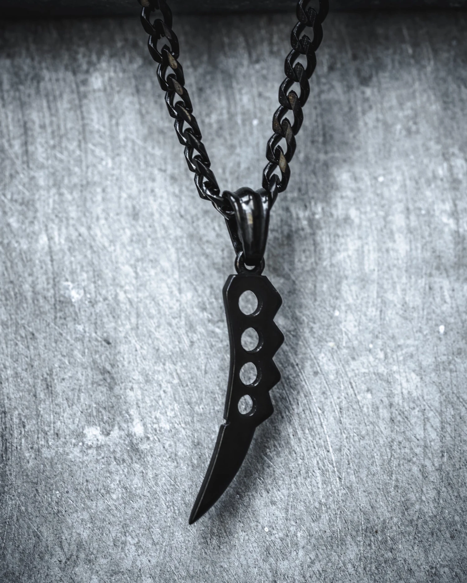 Naruto™ Asuma's Chakra Blade Necklace 2 Naruto™ Asuma's Chakra Blade Necklace - Image 2