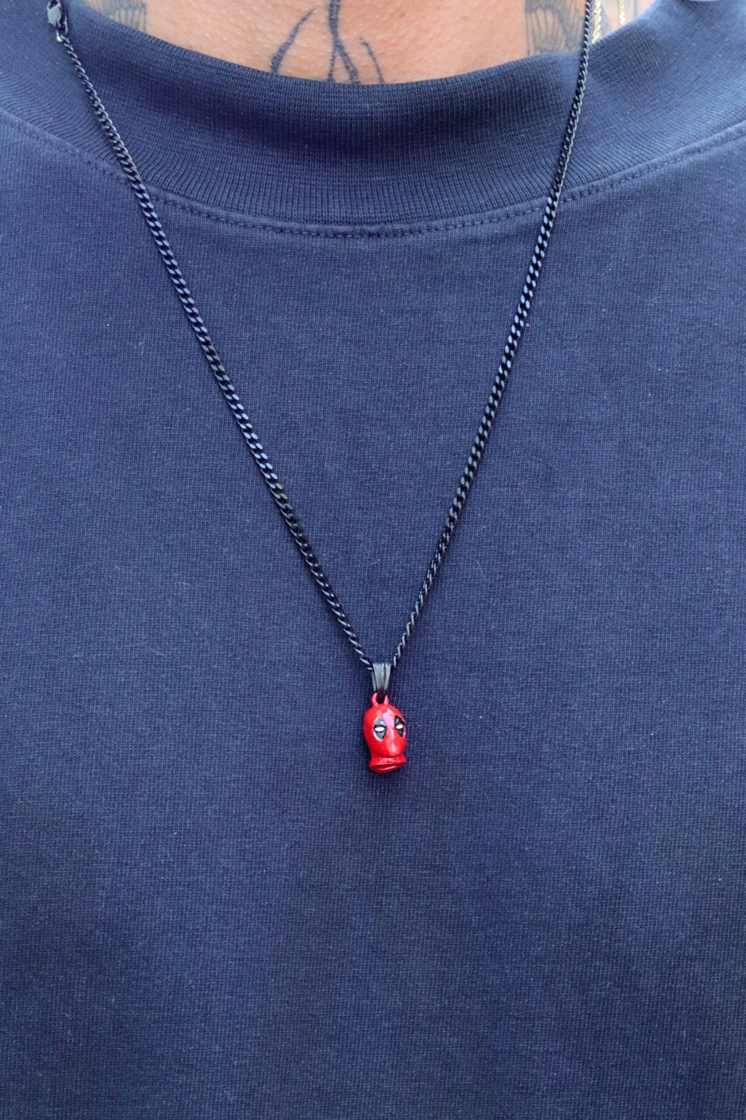 Marvel™ Deadpool Necklace 2 Marvel™ Deadpool Necklace - Image 2